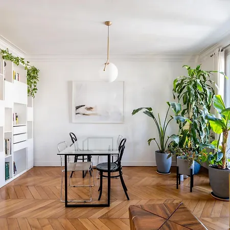 Apartment Veeve - Voltaire's Lookout Paris